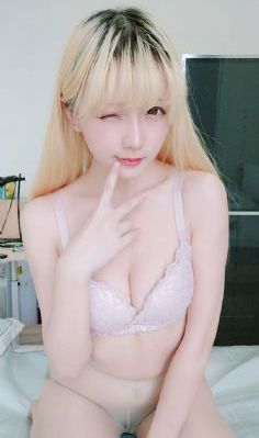 老白和女主的关系_BD英语在线手机播放