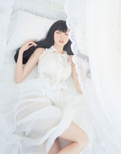 gogo大胆欧美人体艺杧图片_高清版完整版未删减