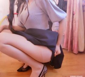 小荡货腿张开让我cao视频_HD在线播放观看